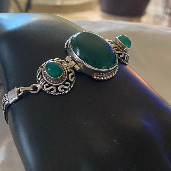 GREEN GEM SS TOGGLE BRACELET - Picture 2 of 7